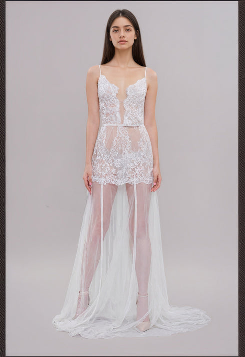 Ethereal Lace Sheer Long Robe with Flowing Train – Elegant Bridal Boudoir Gown