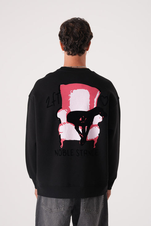 Noble Stance Oversized Sweatshirt: Artistic Heart & Dog Graphic