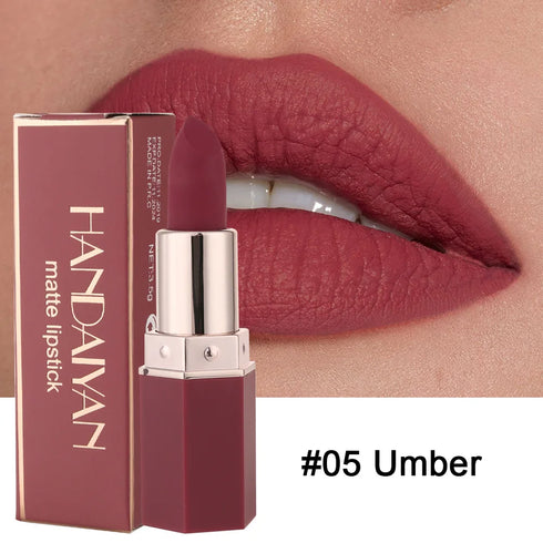 Long-Lasting Lipstick – Soft Texture, Lightweight & Portable