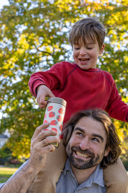 12 fl oz Stainless Steel Insulated Water Bottle Twist Cap Strawberries