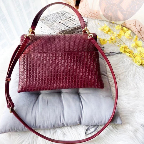 Fashion Women's Elegant PU Leather Crossbody Bag – Stylish and Versatile Handbag with Letter Design