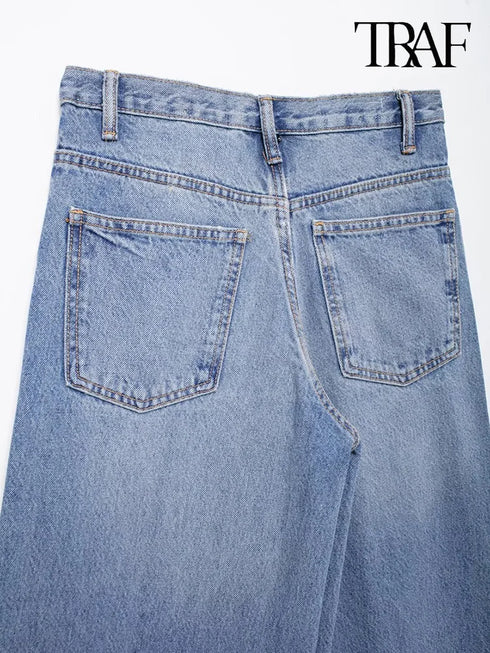 High-Waist Wide-Leg Striped Jeans – Trendy and Comfortable for All Seasons