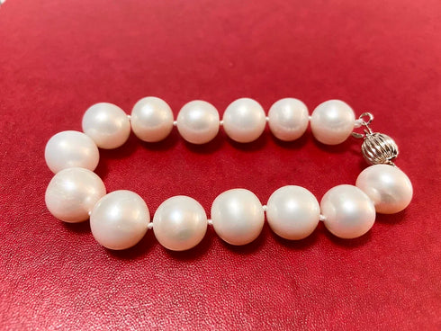 Elegant 7.5" White Pearl Charm Bracelet for Women – 12-13mm Round Pearls with Gold-Filled Chain, Wedding Jewelry