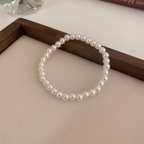 Elegant Simulated Pearl Beaded Bracelet for Women – Adjustable, Classic Style, Perfect for Any Occasion