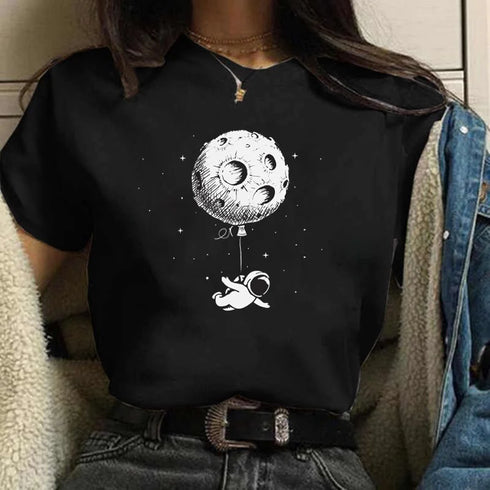Moon Graphic Printed T Shirt for Women-Casual Tee Shirt