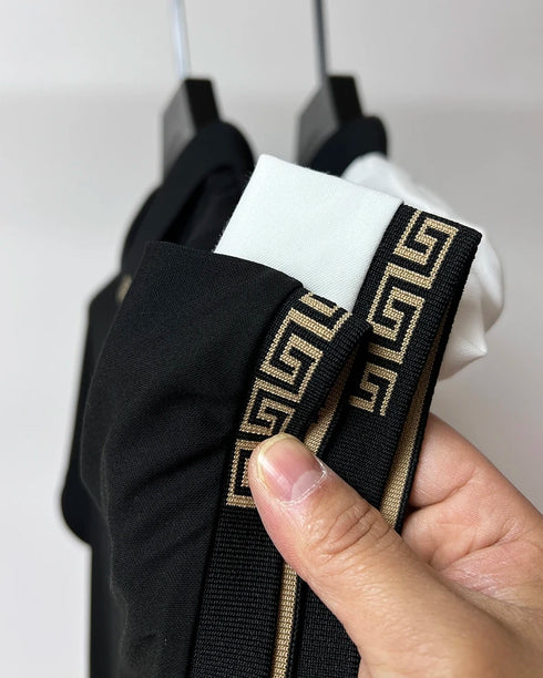 Men’s Casual Polo Shirt – Breathable Fabric with Badge Detail for Everyday Wear