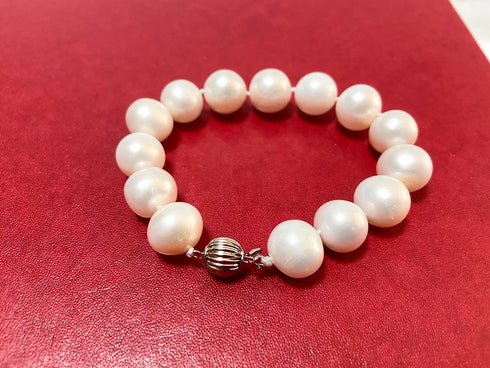 Elegant 7.5" White Pearl Charm Bracelet for Women – 12-13mm Round Pearls with Gold-Filled Chain, Wedding Jewelry