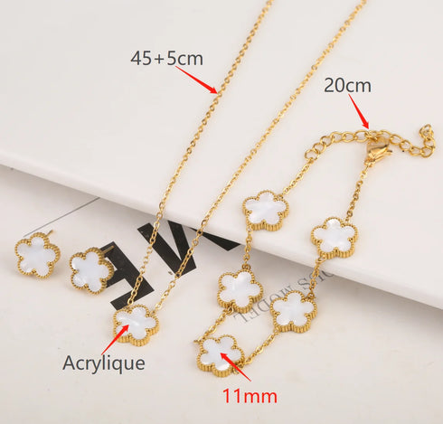 Adjustable Gold-Plated Stainless Steel Plant Flower Bracelet for Women – Trendy Clover Design with Five Leaf Petals, Waterproof & Anti-Allergic Jewelry Gift