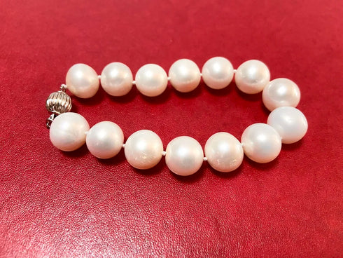 Elegant 7.5" White Pearl Charm Bracelet for Women – 12-13mm Round Pearls with Gold-Filled Chain, Wedding Jewelry