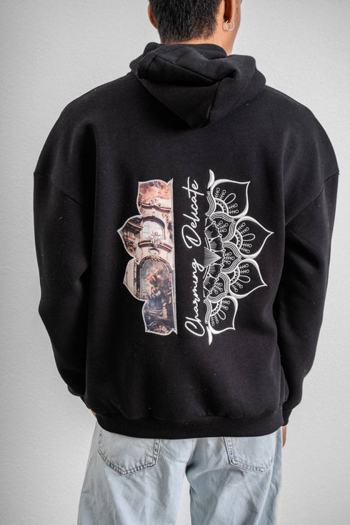 Street Style Oversize Hoodie – Unisex Hoodie with Artistic Baroque Print
