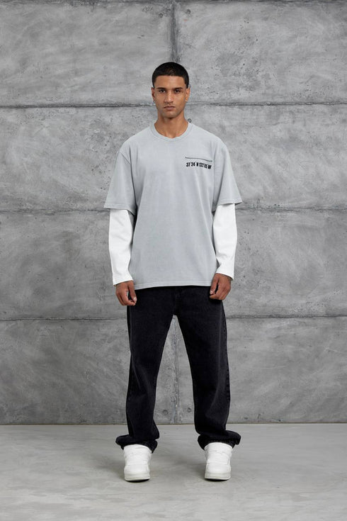 Unisex Layered Graphic T-Shirt – Distressed Boxy Long Sleeve