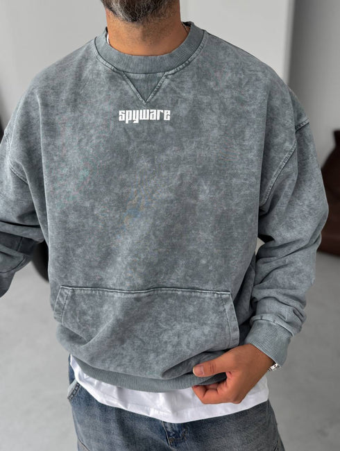 Unisex Oversize Sweatshirt with Pouch Pocket and Spray-Paint Design